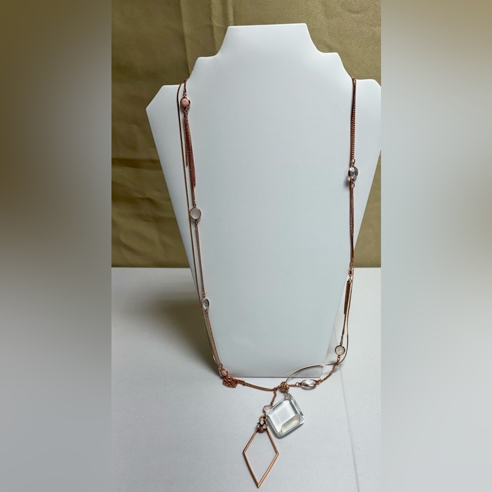 Elegant Rose Gold Necklace with Clear Accents